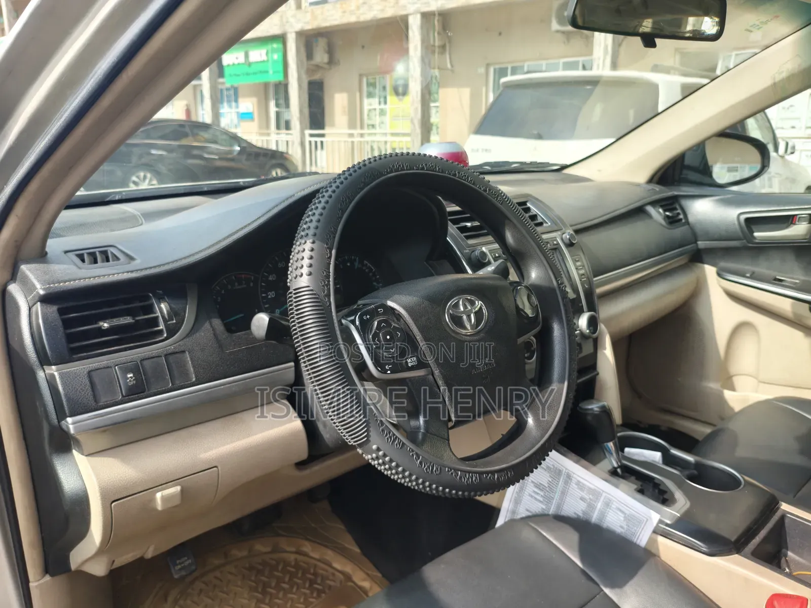 Toyota Camry 2014 Gold