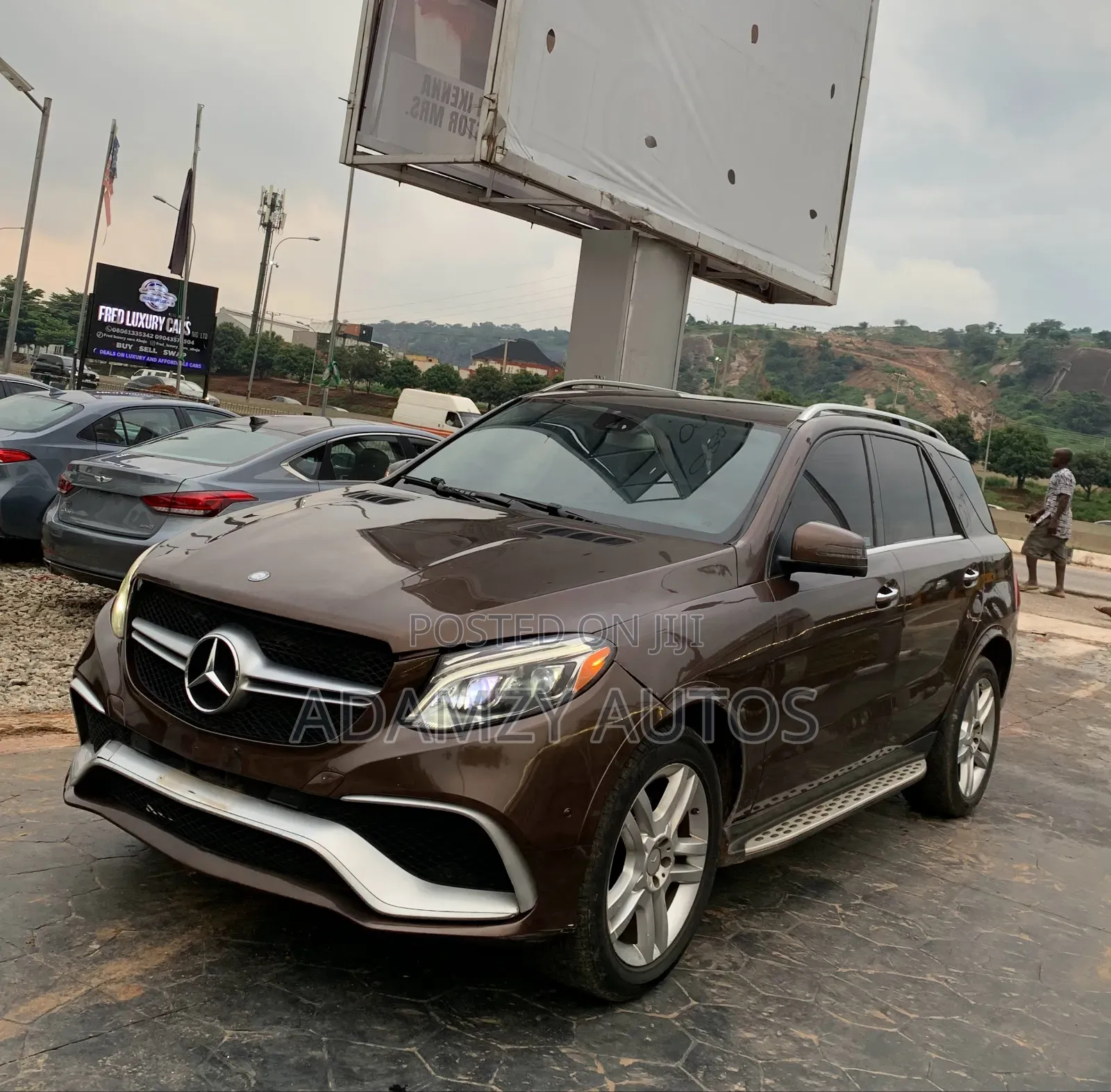 Mercedes-Benz M Class 2013 Brown