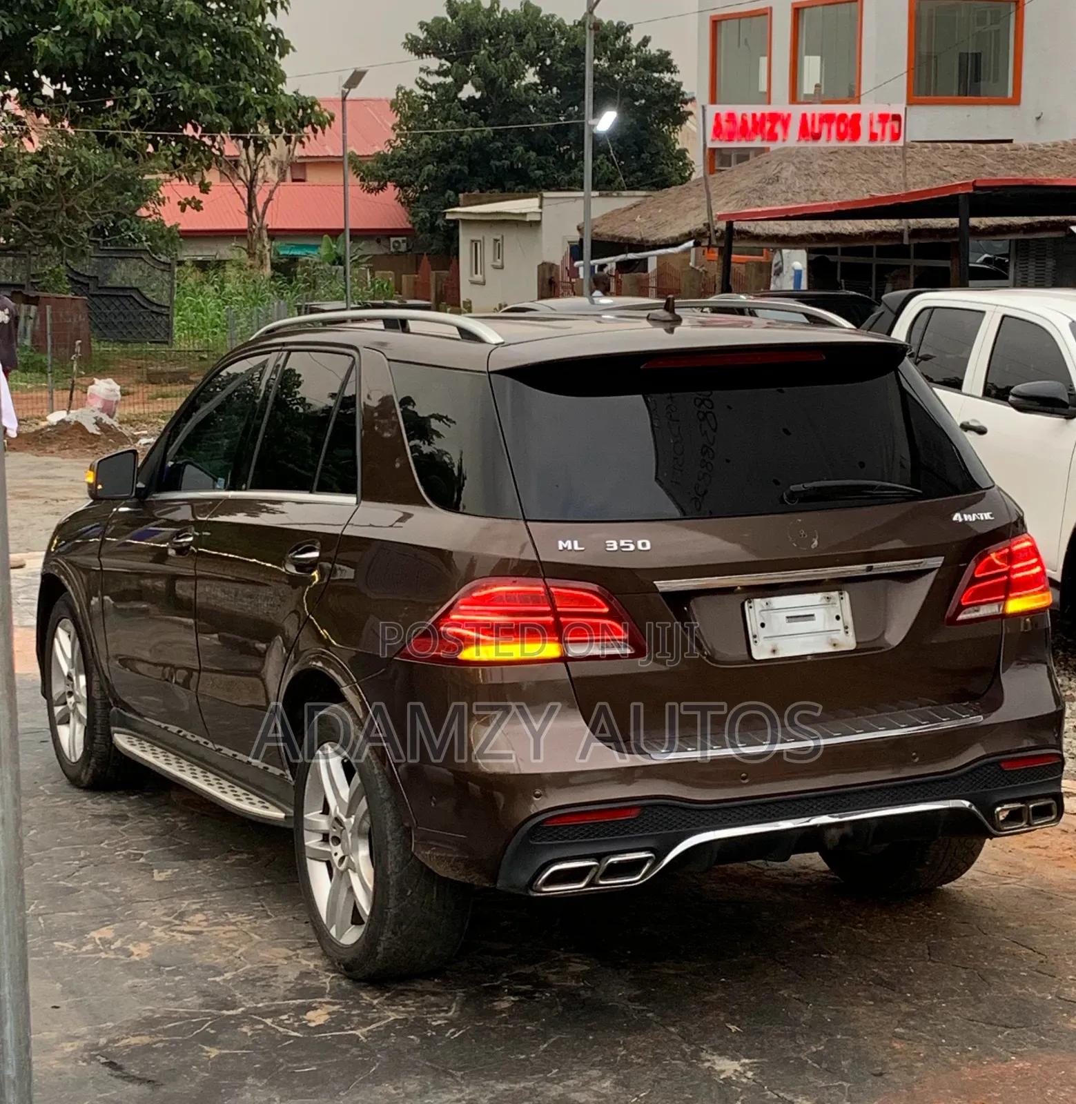 Mercedes-Benz M Class 2013 Brown