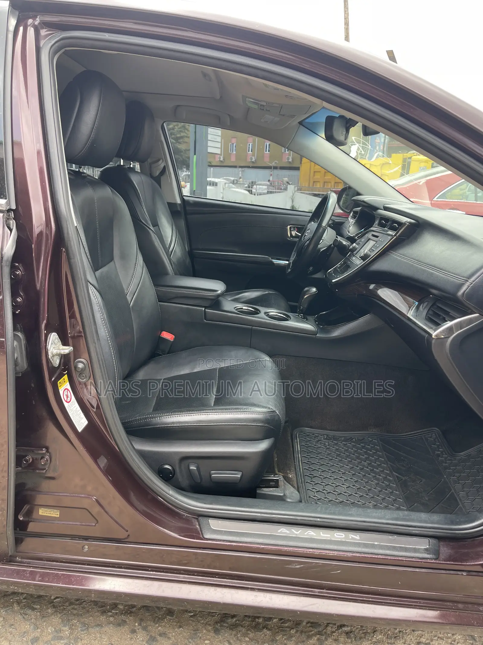 Toyota Avalon Limited 4dr Sedan (3.5L 6cyl 6A) 2014 Burgundy