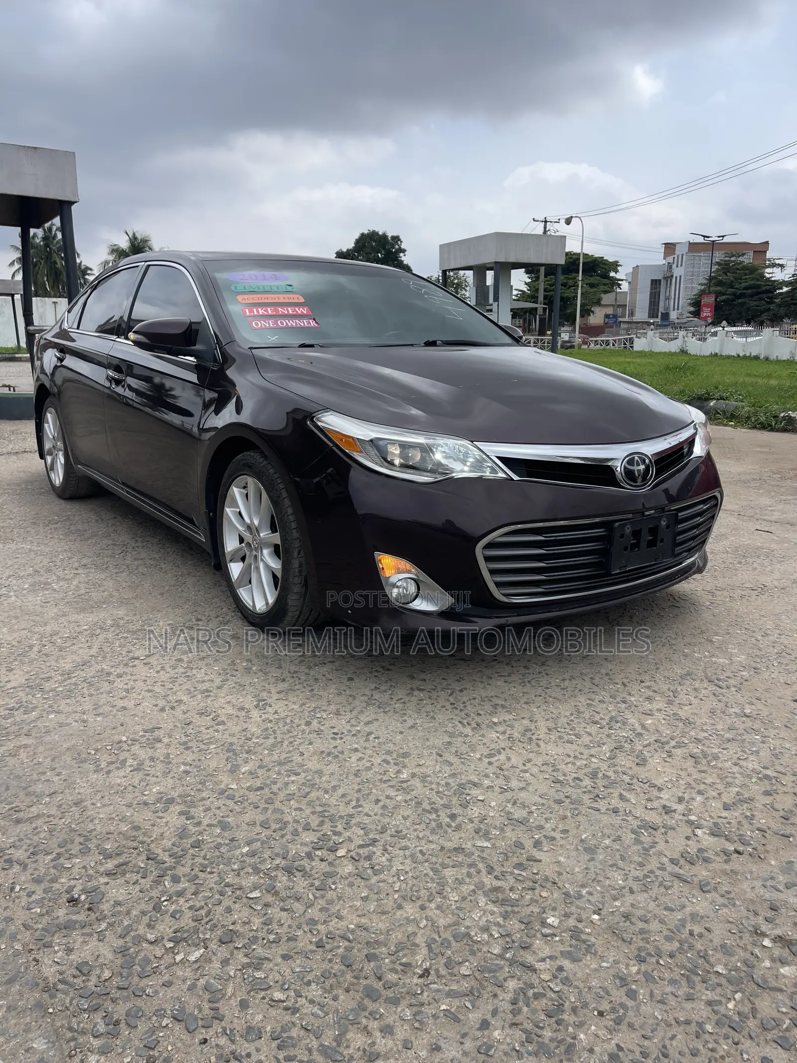 Toyota Avalon Limited 4dr Sedan (3.5L 6cyl 6A) 2014 Burgundy