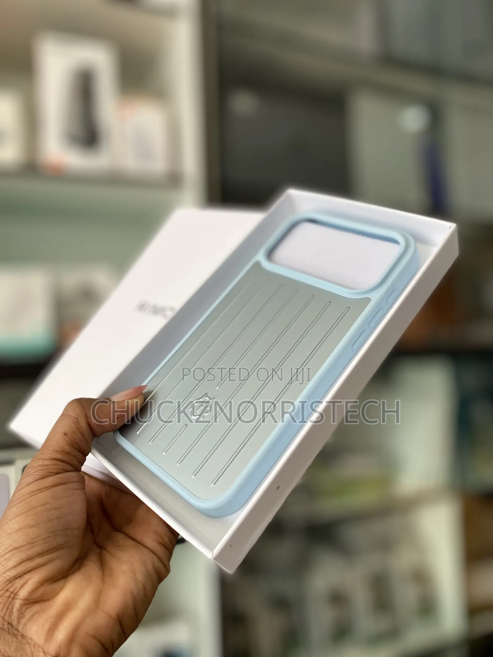 Rimowa Case 17 Pro Max Sky Blue
