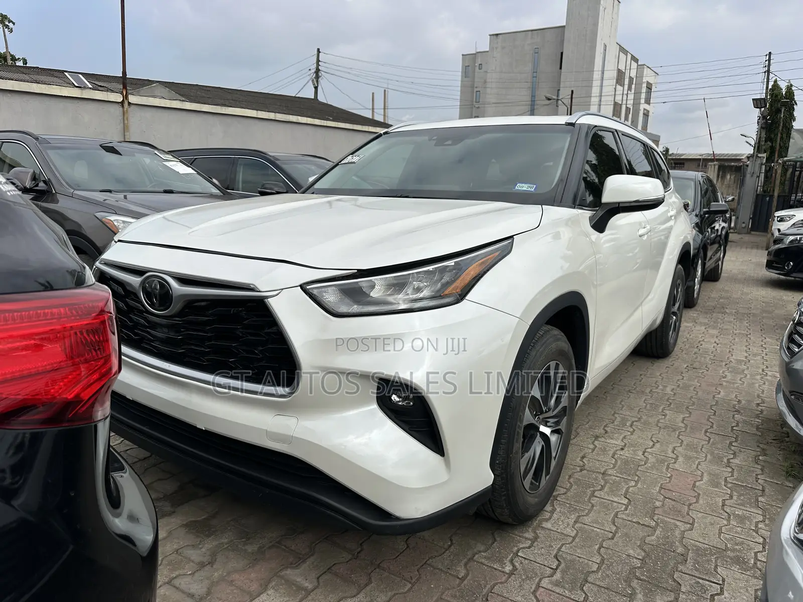 Toyota Highlander XLE AWD 2020 Off white
