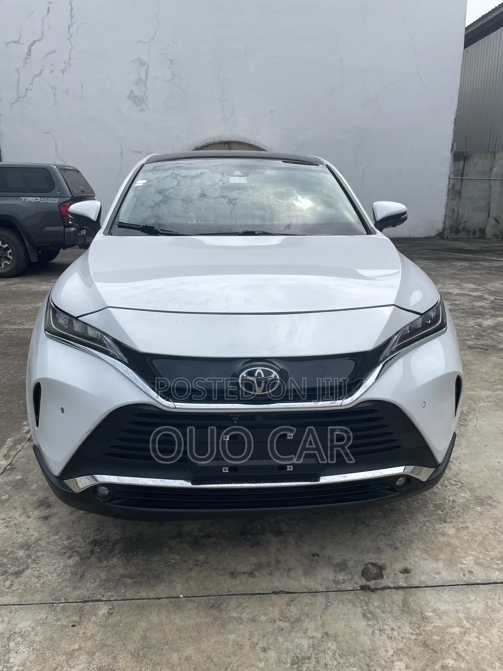 Toyota Harrier 2022 White
