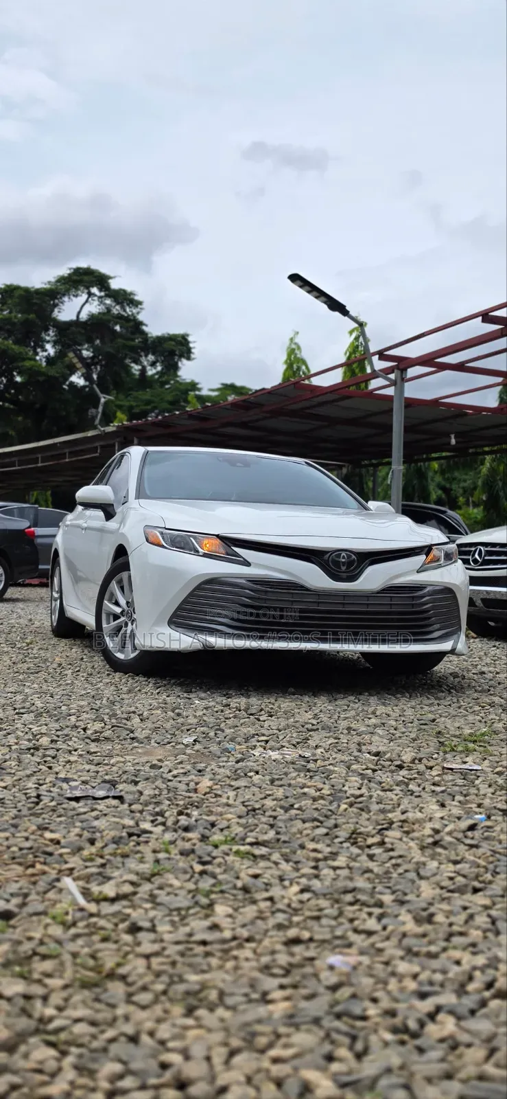 Toyota Camry 2019 White