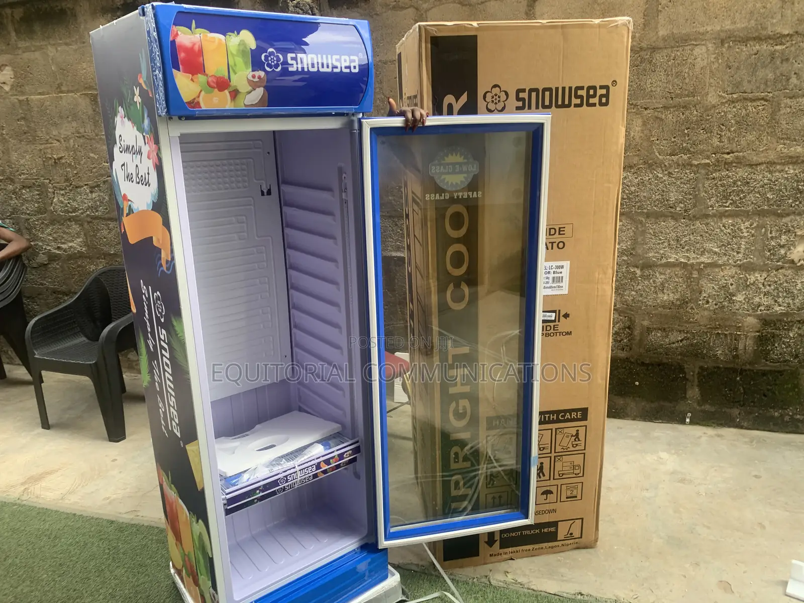 Snowsea LC-300 Stylish Glass Door Chiller