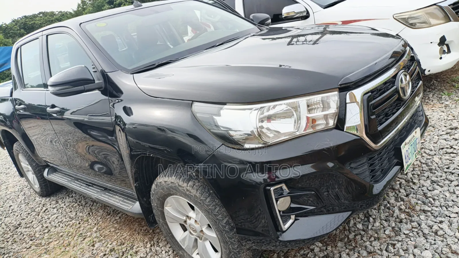 Toyota Hilux 2022 Black