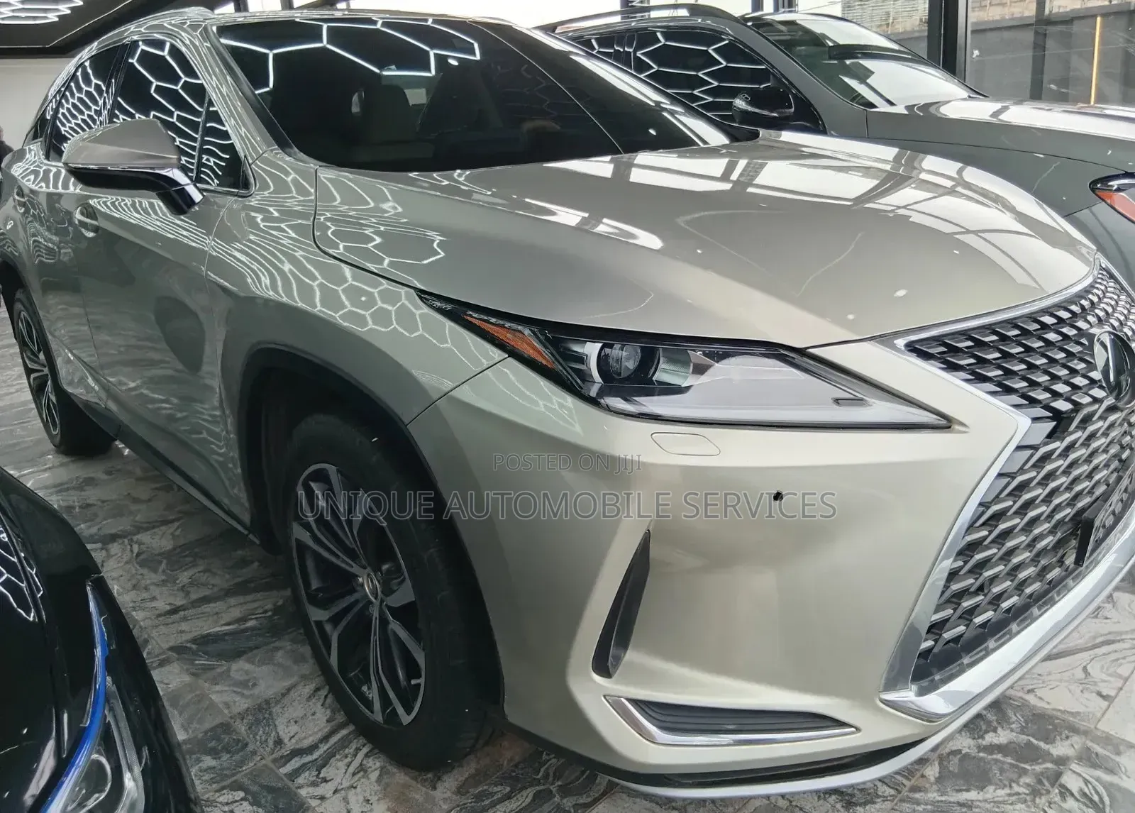 Lexus RX 350L 4WD 2021 Gold