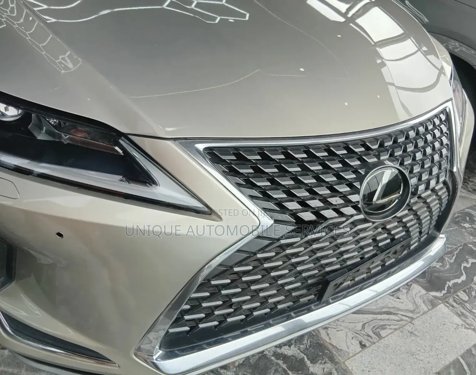 Lexus RX 350L 4WD 2021 Gold