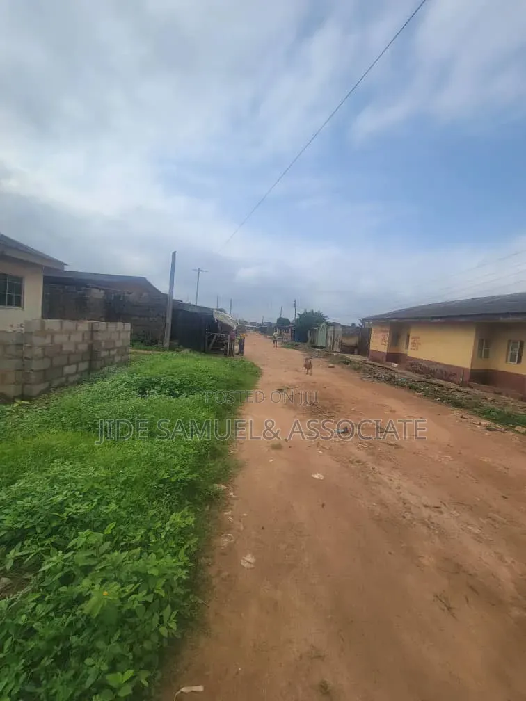Mini Flat in Ayobo for sale
