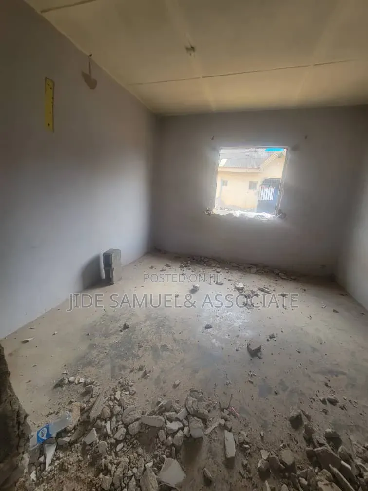 Mini Flat in Ayobo for sale