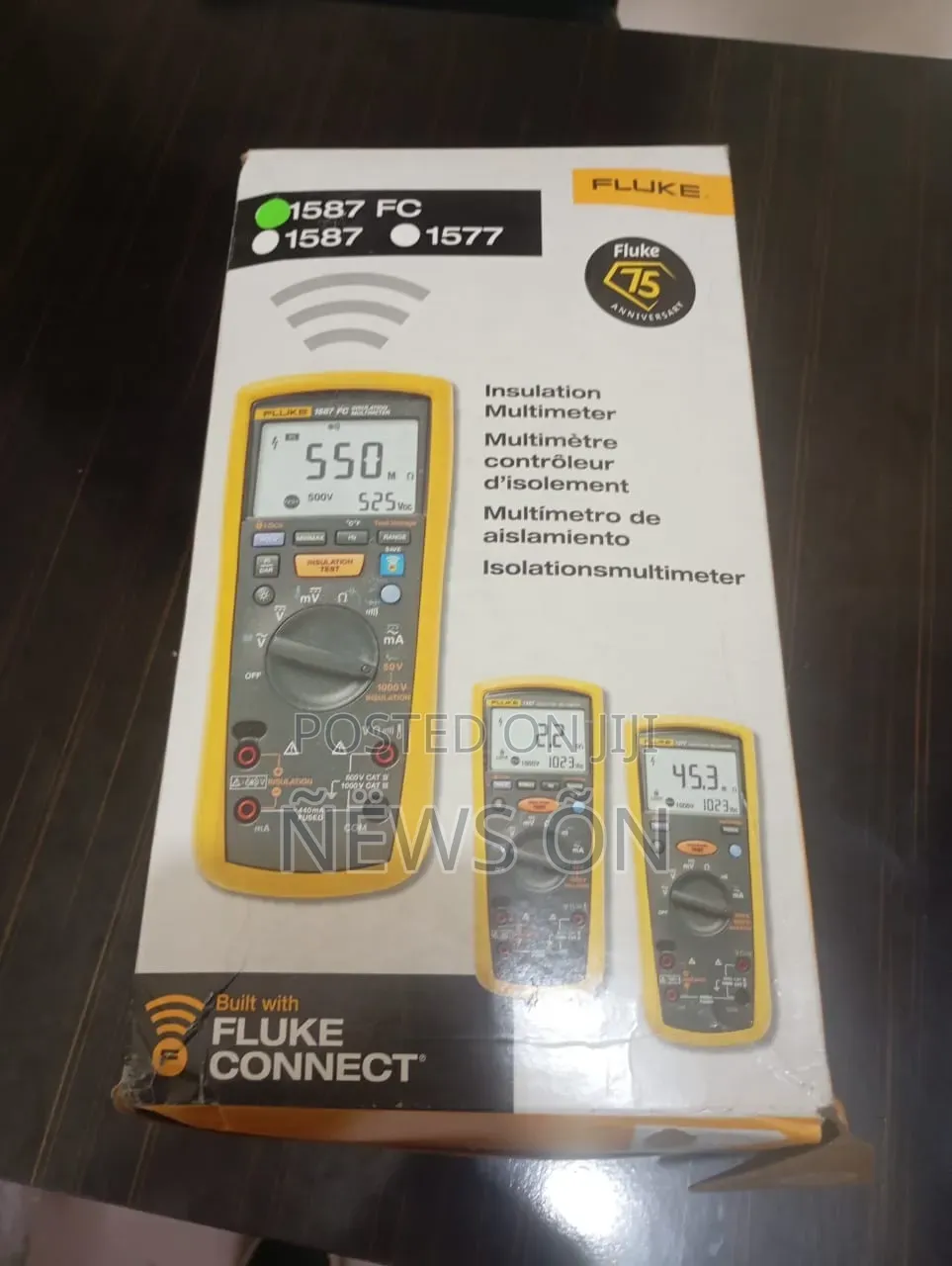 Fluke 1587 FC Insulation Multimeter, a 2-in-1