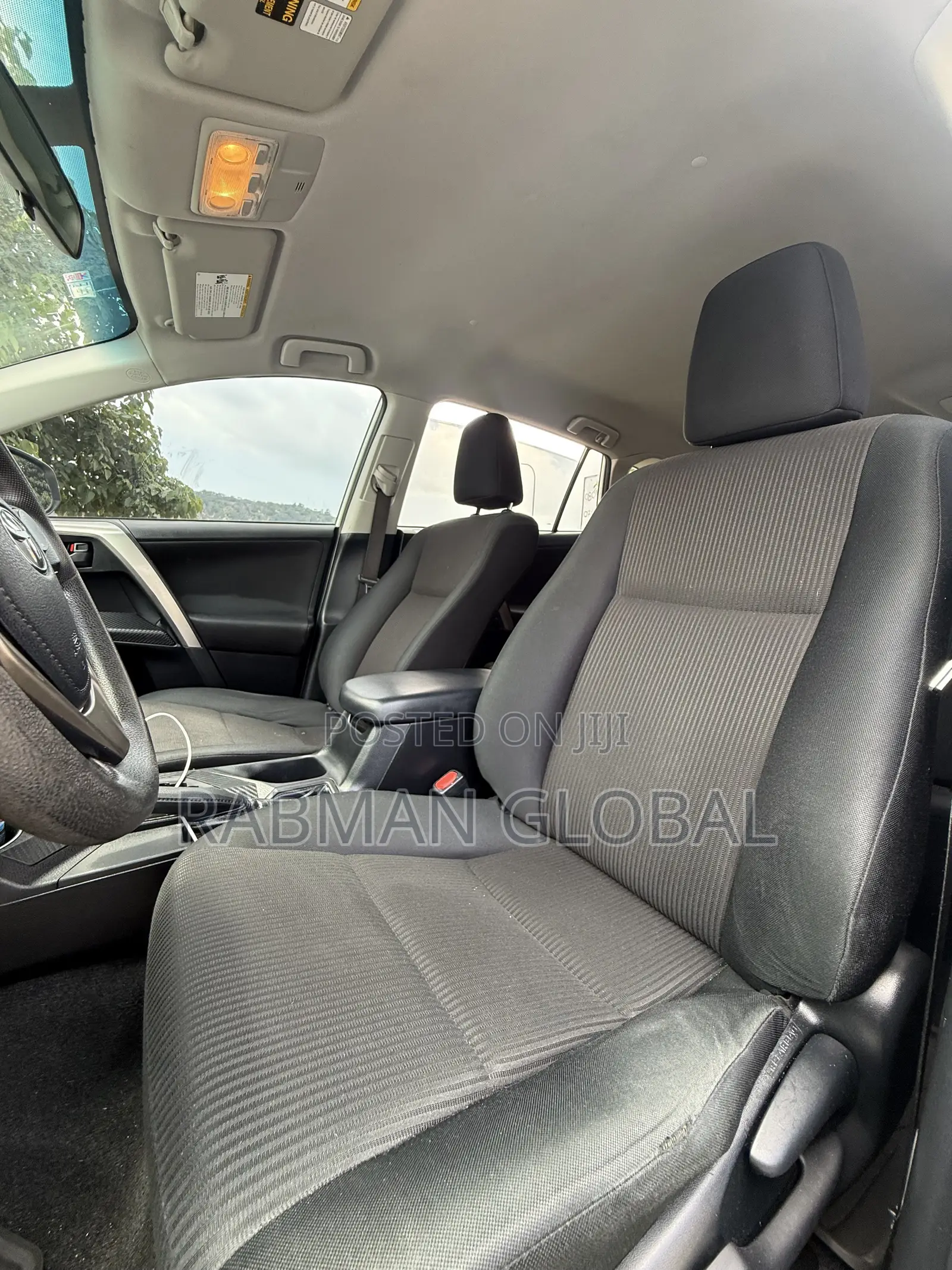Toyota RAV4 LE 4dr SUV (2.5L 4cyl 6A) 2014 White