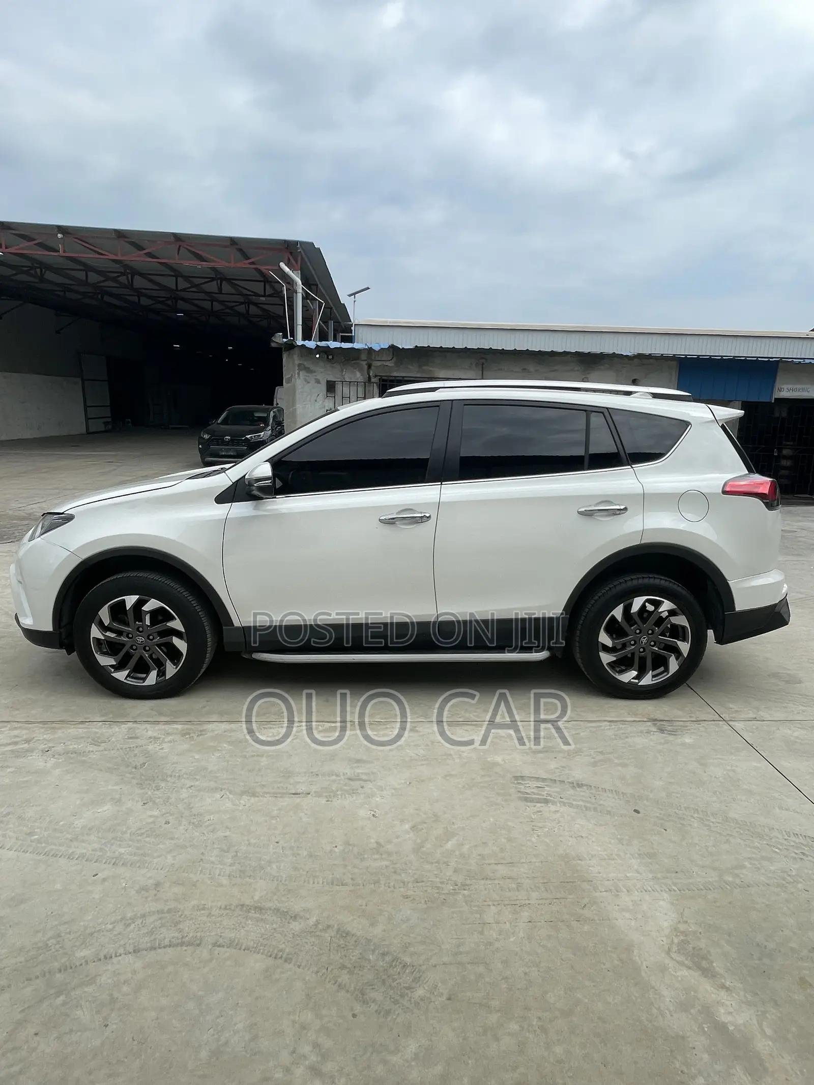 Toyota RAV4 2018 White