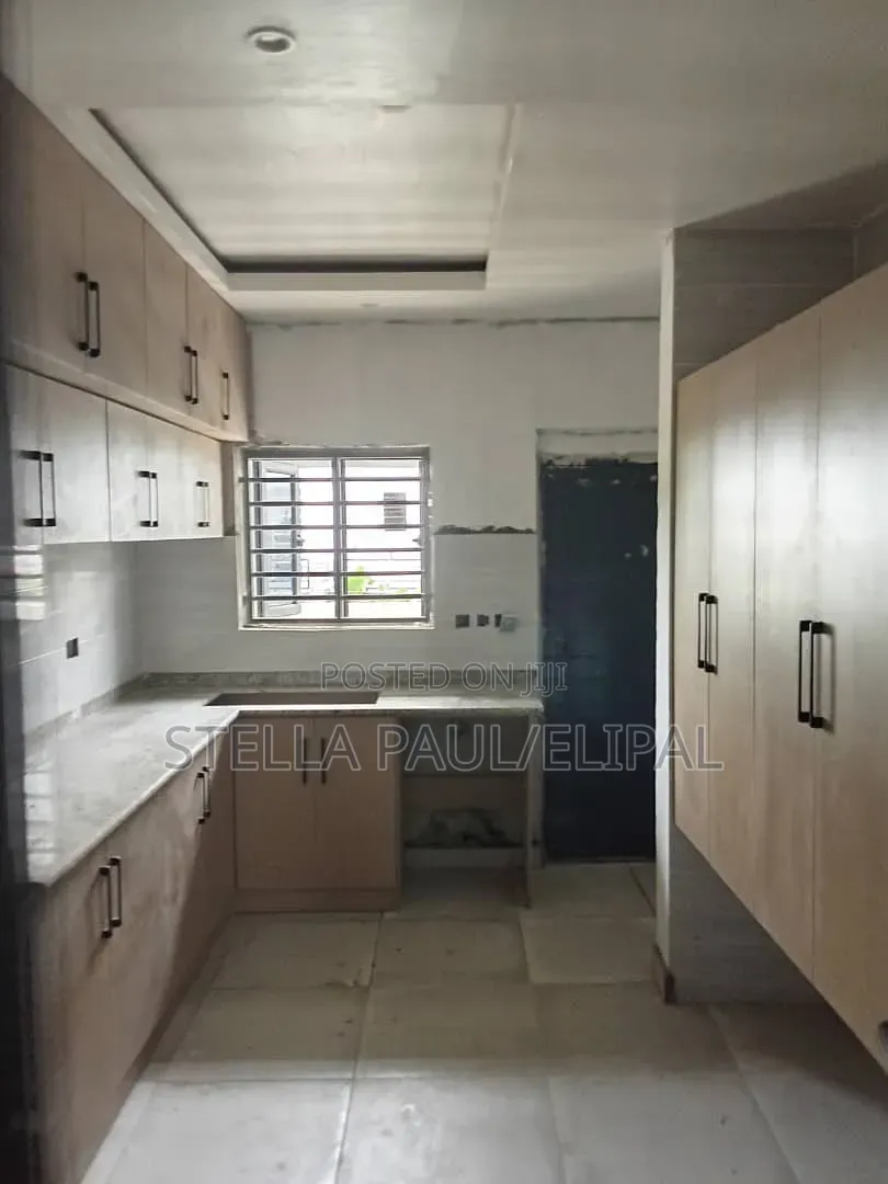 3bdrm Duplex in Abraham Adesanya Estate for sale