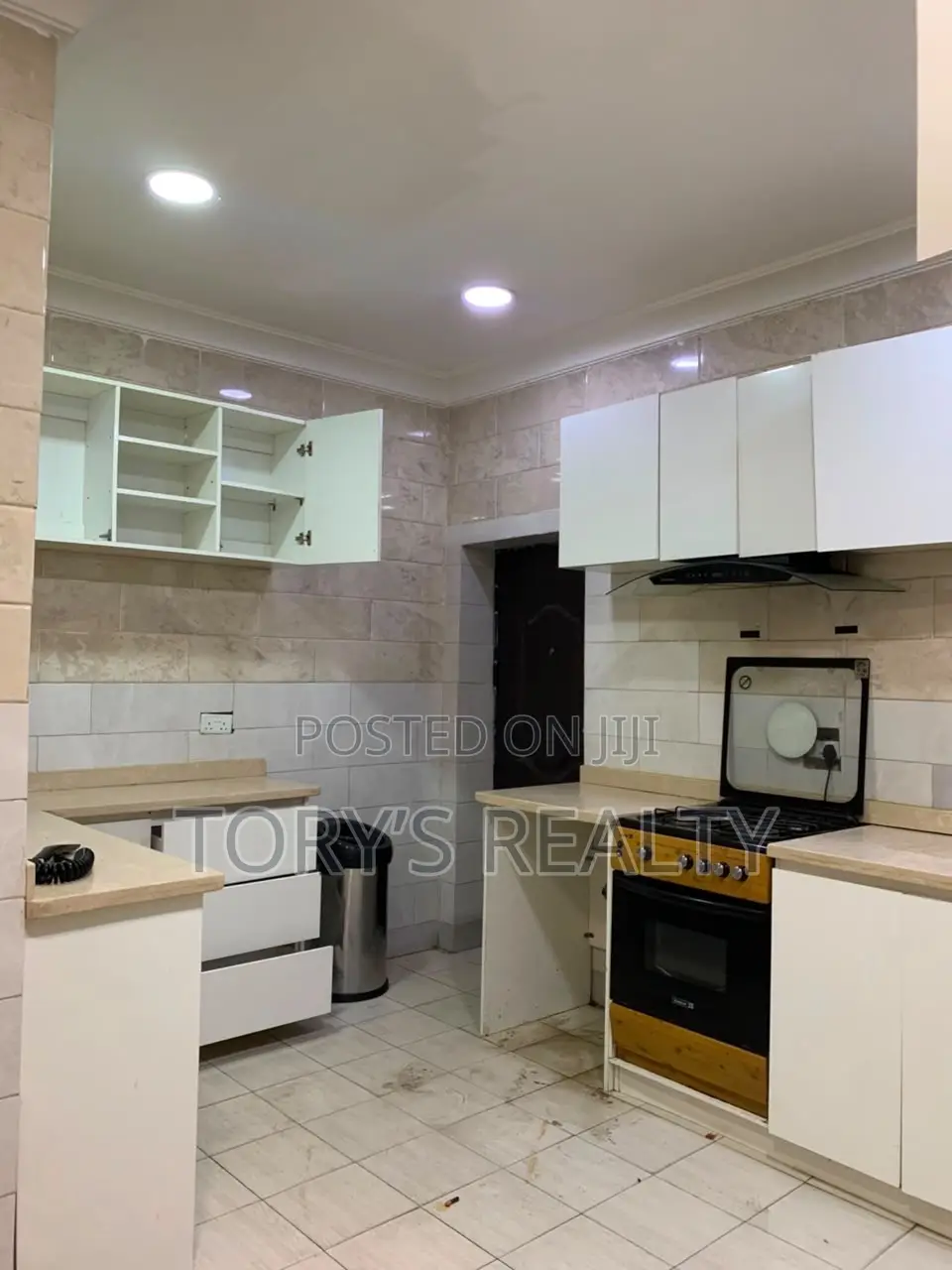 Furnished 3bdrm Apartment in Parkview Estate for rent