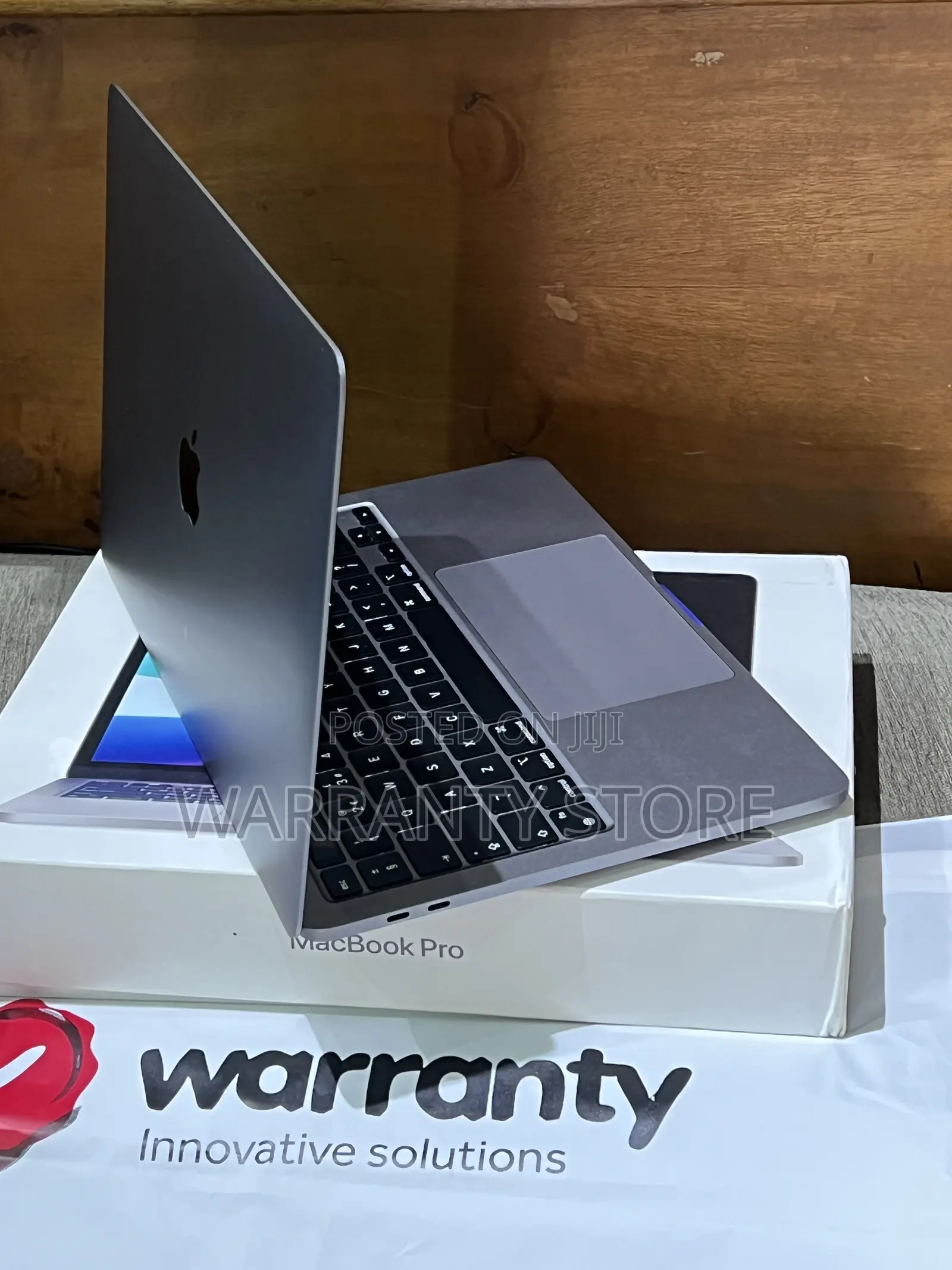Laptop Apple MacBook Pro 2020 M1 8GB Apple M1 SSD 256GB