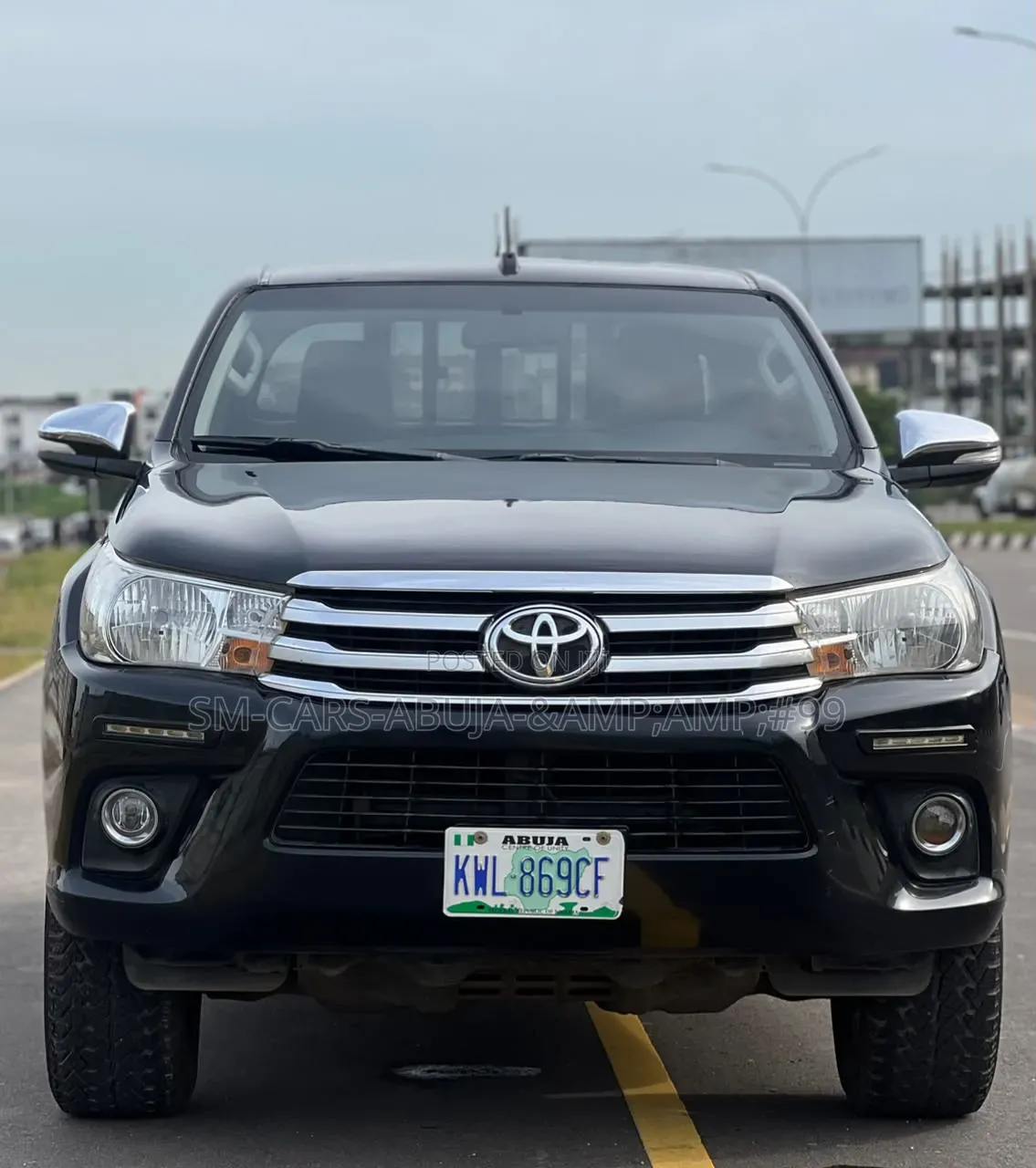 Toyota Hilux 2016 Black