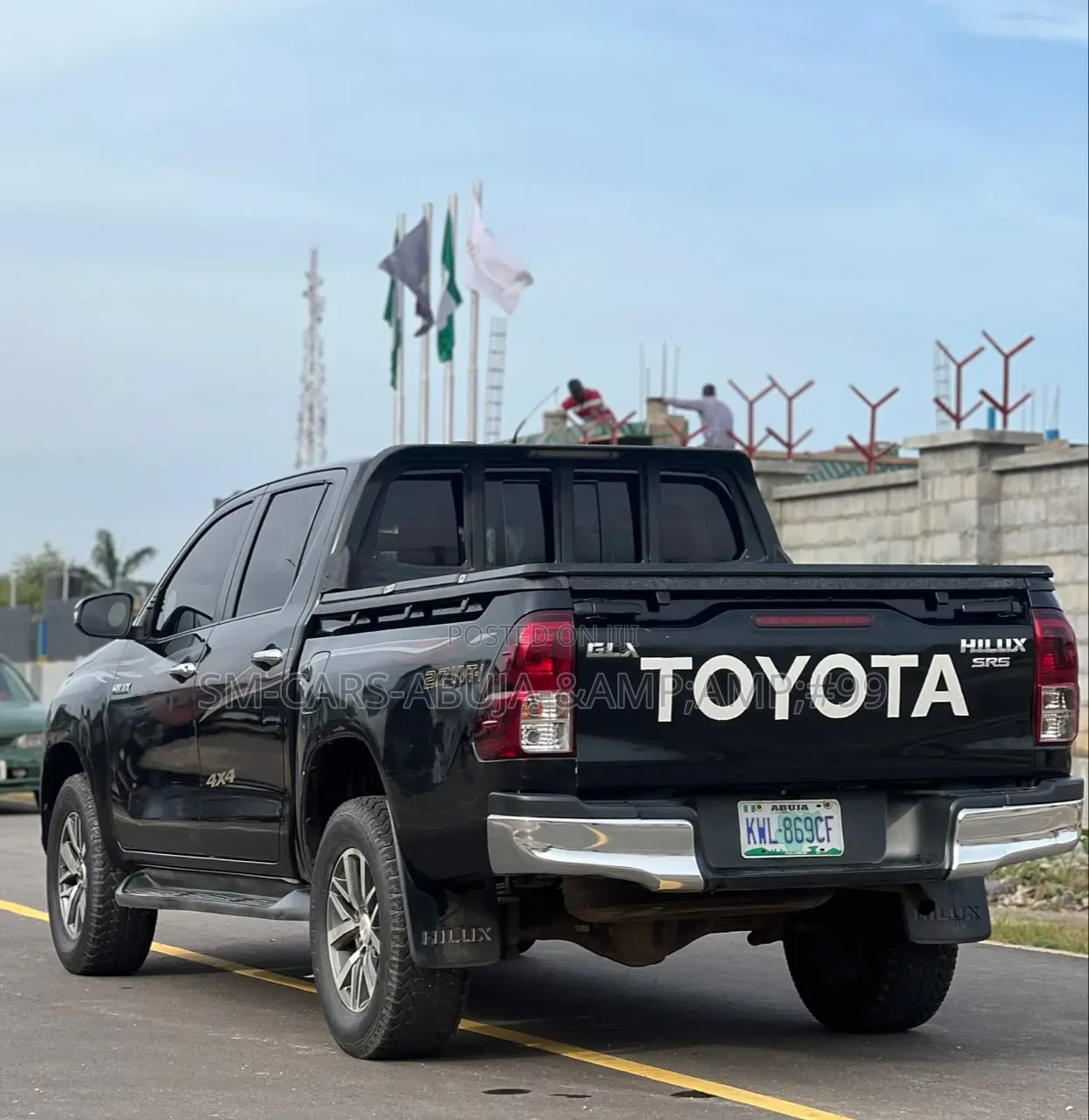 Toyota Hilux 2016 Black