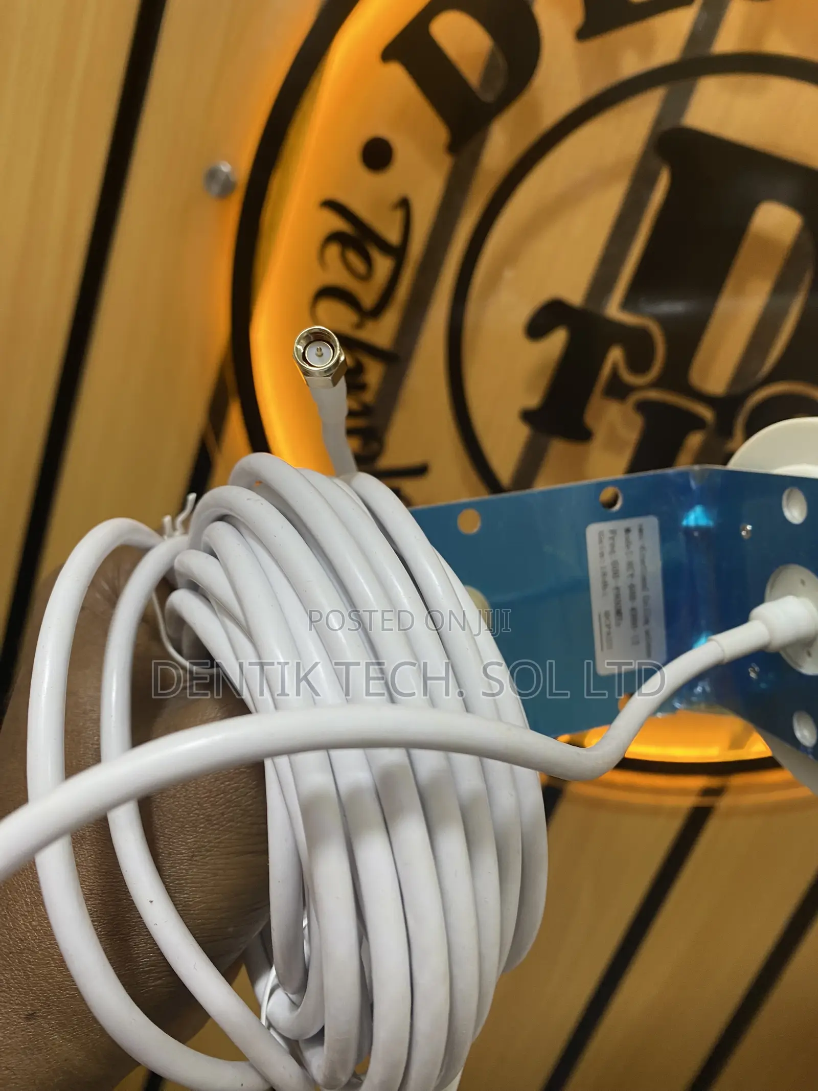 5g/4g/3g/2g Omni-Directional Antenna - 18dbi