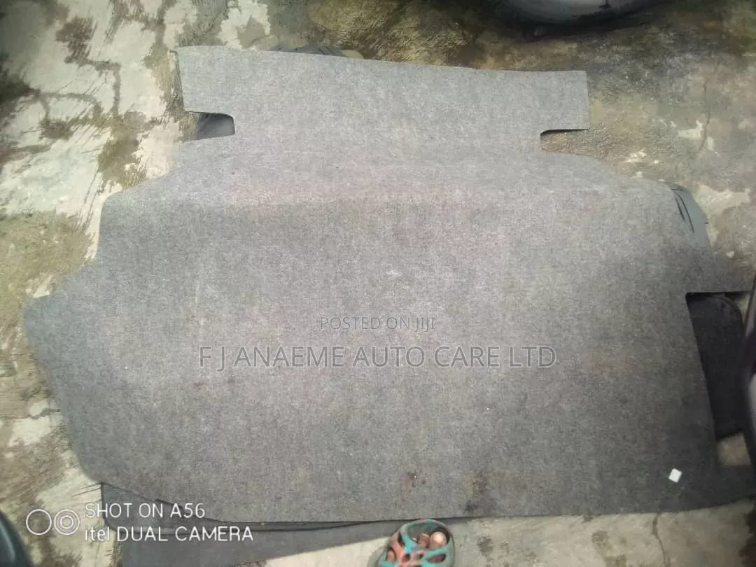 Side Boot Rug Mat for Toyota Corolla