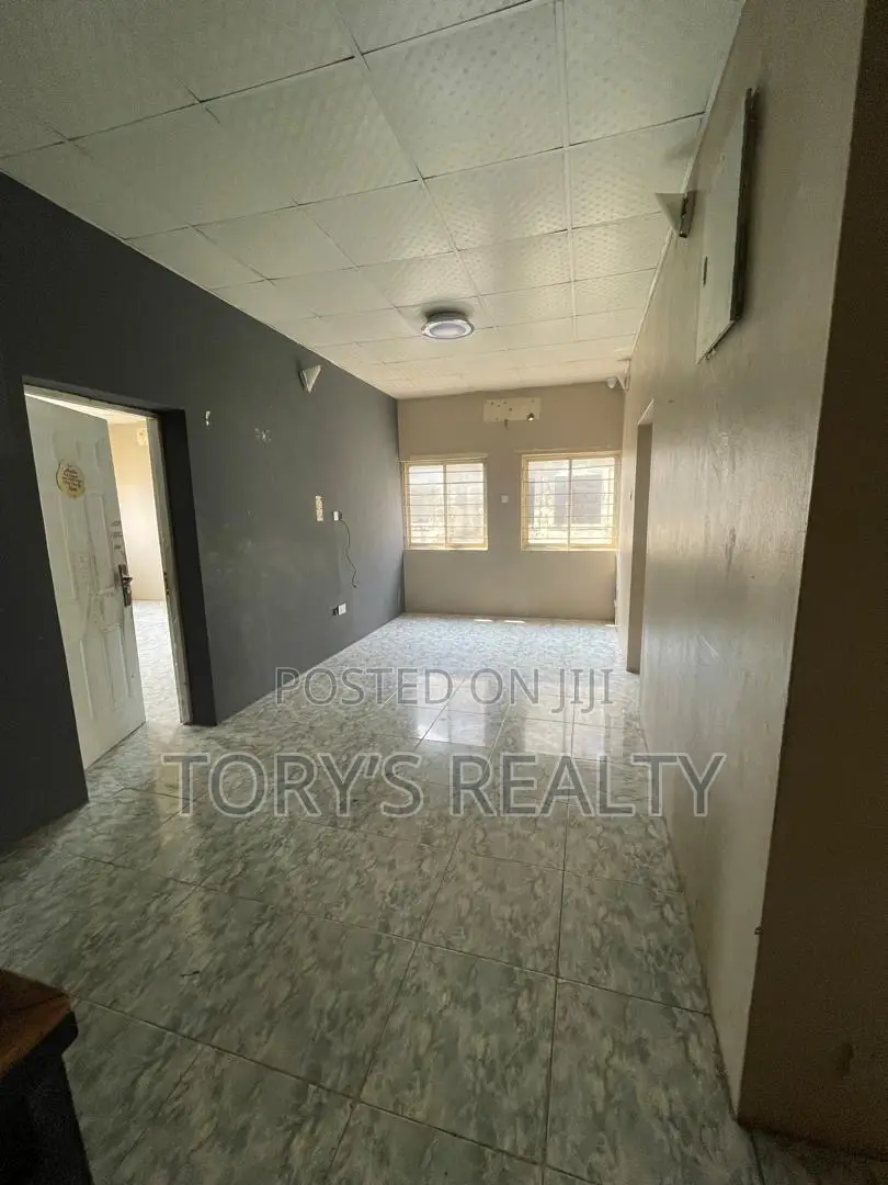 4bdrm Duplex in Lekki Expressway for rent