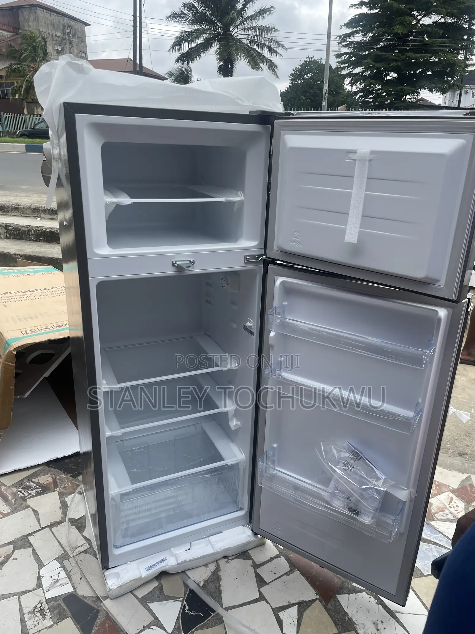 Hisense Fridge 200litres