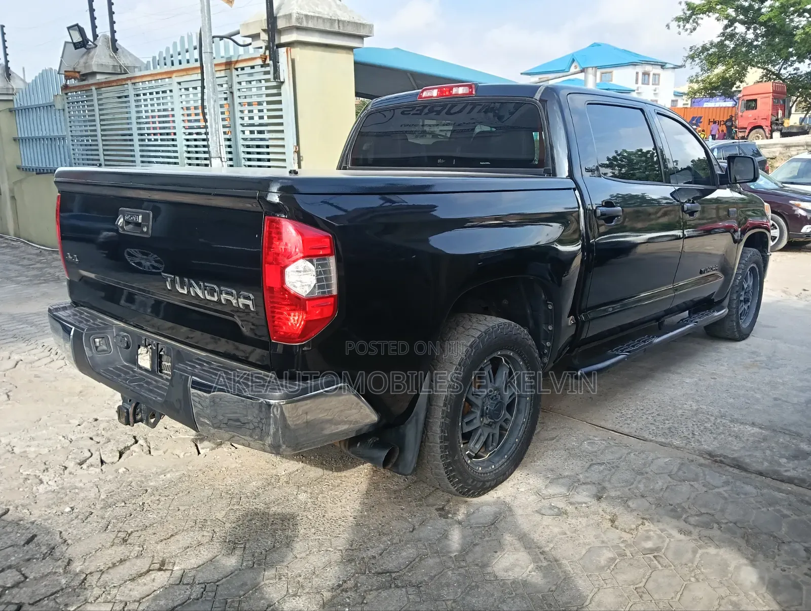 Toyota Tundra 2017 Black