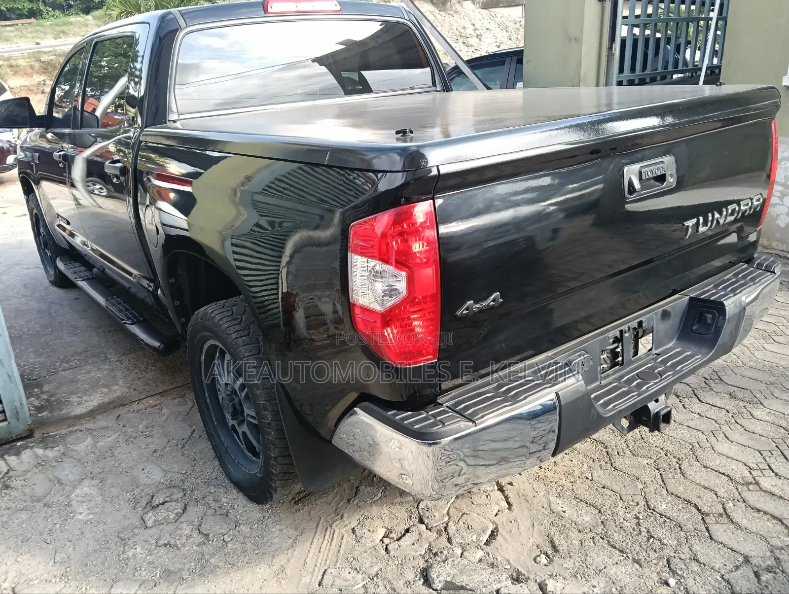 Toyota Tundra 2017 Black