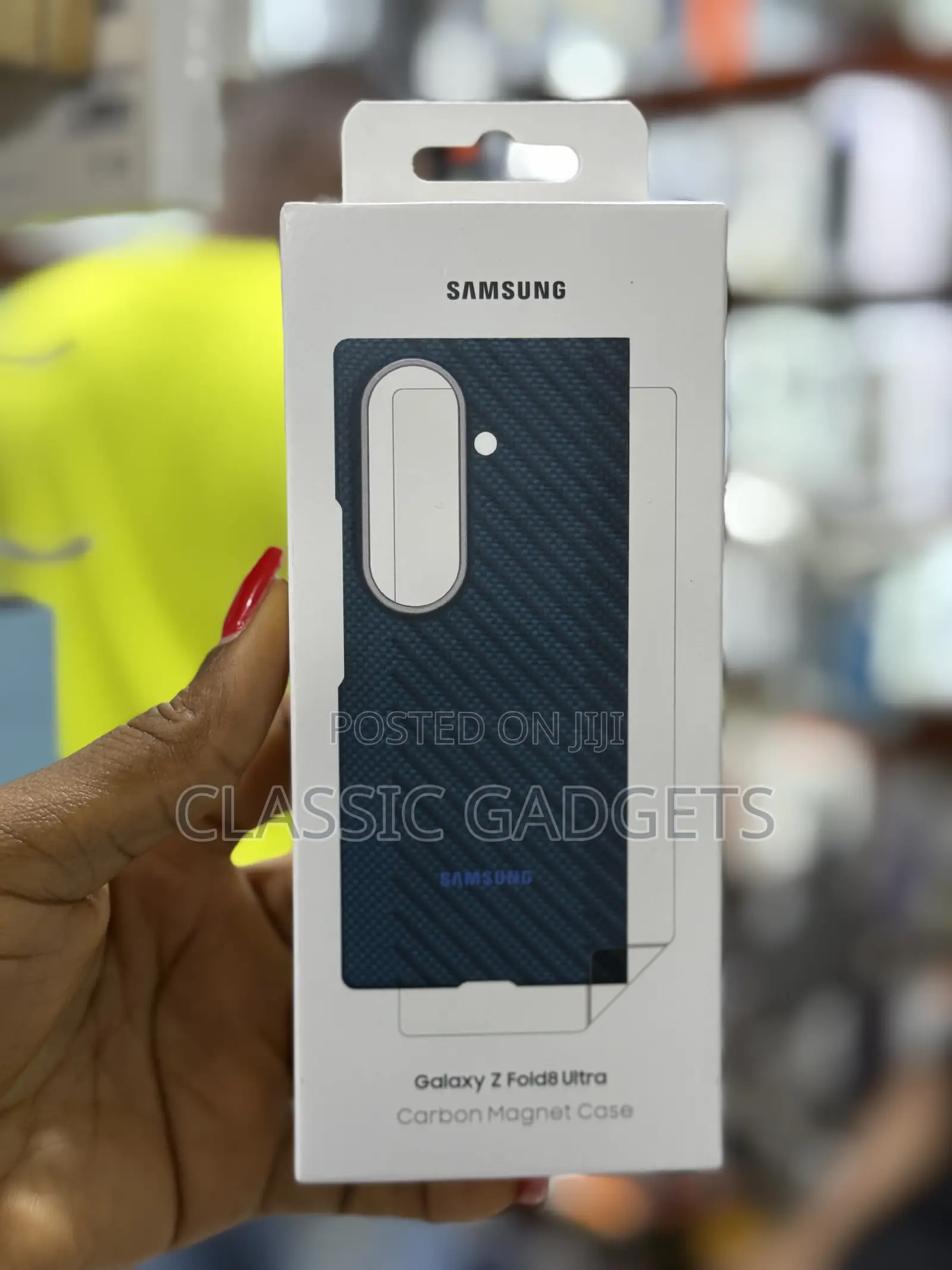 Official Carbon Magnetic Back Case for Samsung Galaxy Z Fold 8 Ultra