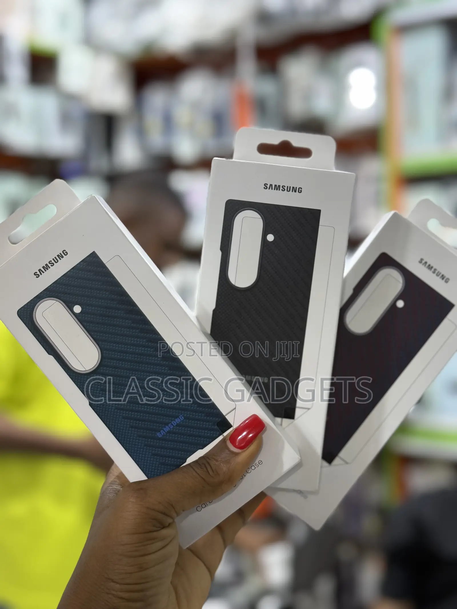 Official Carbon Magnetic Back Case for Samsung Galaxy Z Fold 8 Ultra