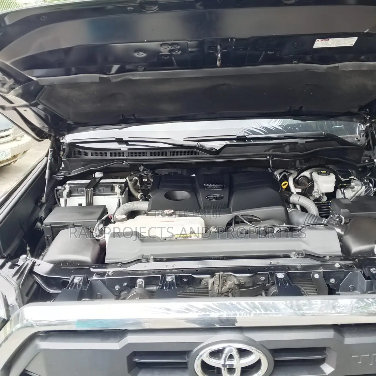 Toyota Tundra SR5 CrewMax 5.5' Bed 2024 Black