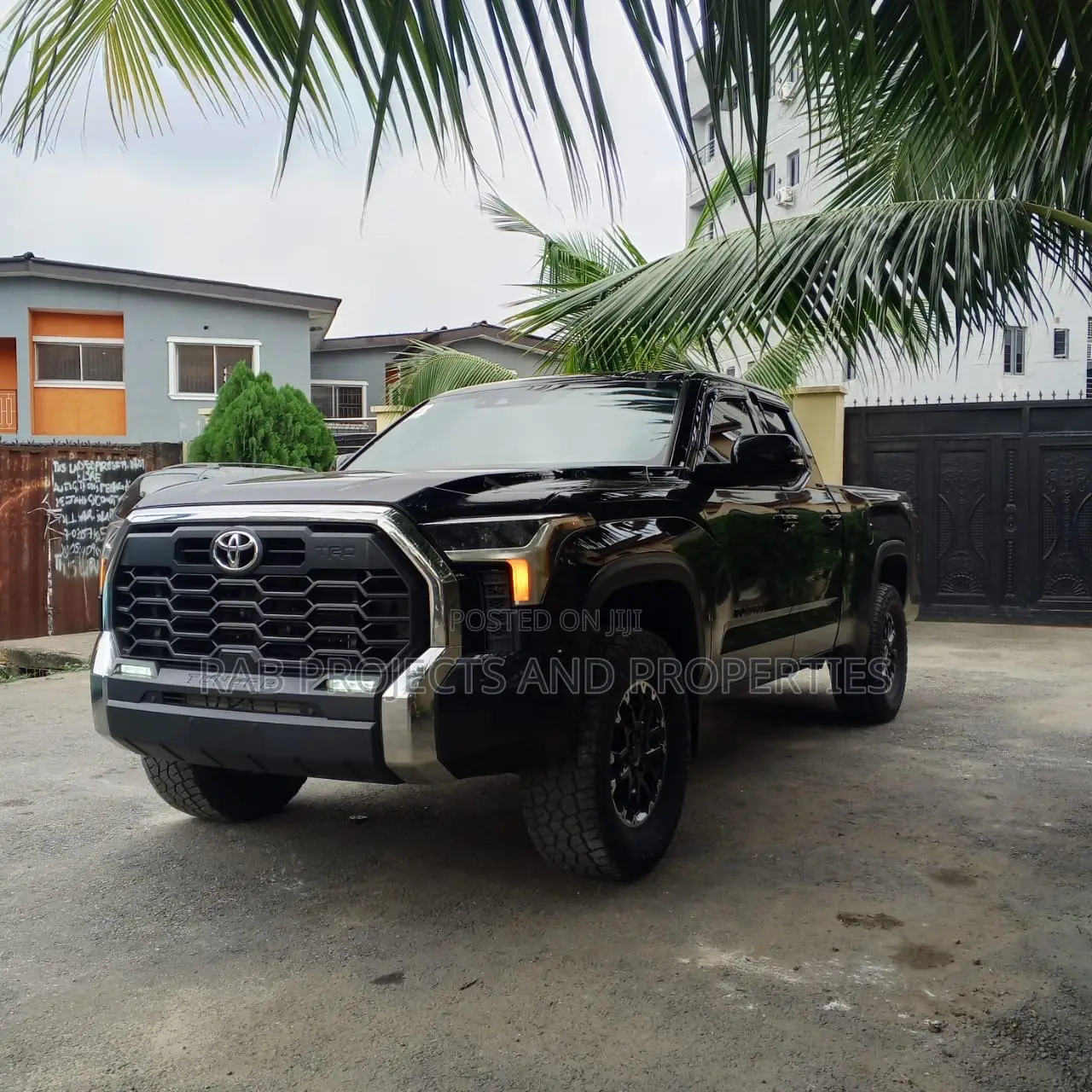 Toyota Tundra SR5 CrewMax 5.5' Bed 2024 Black