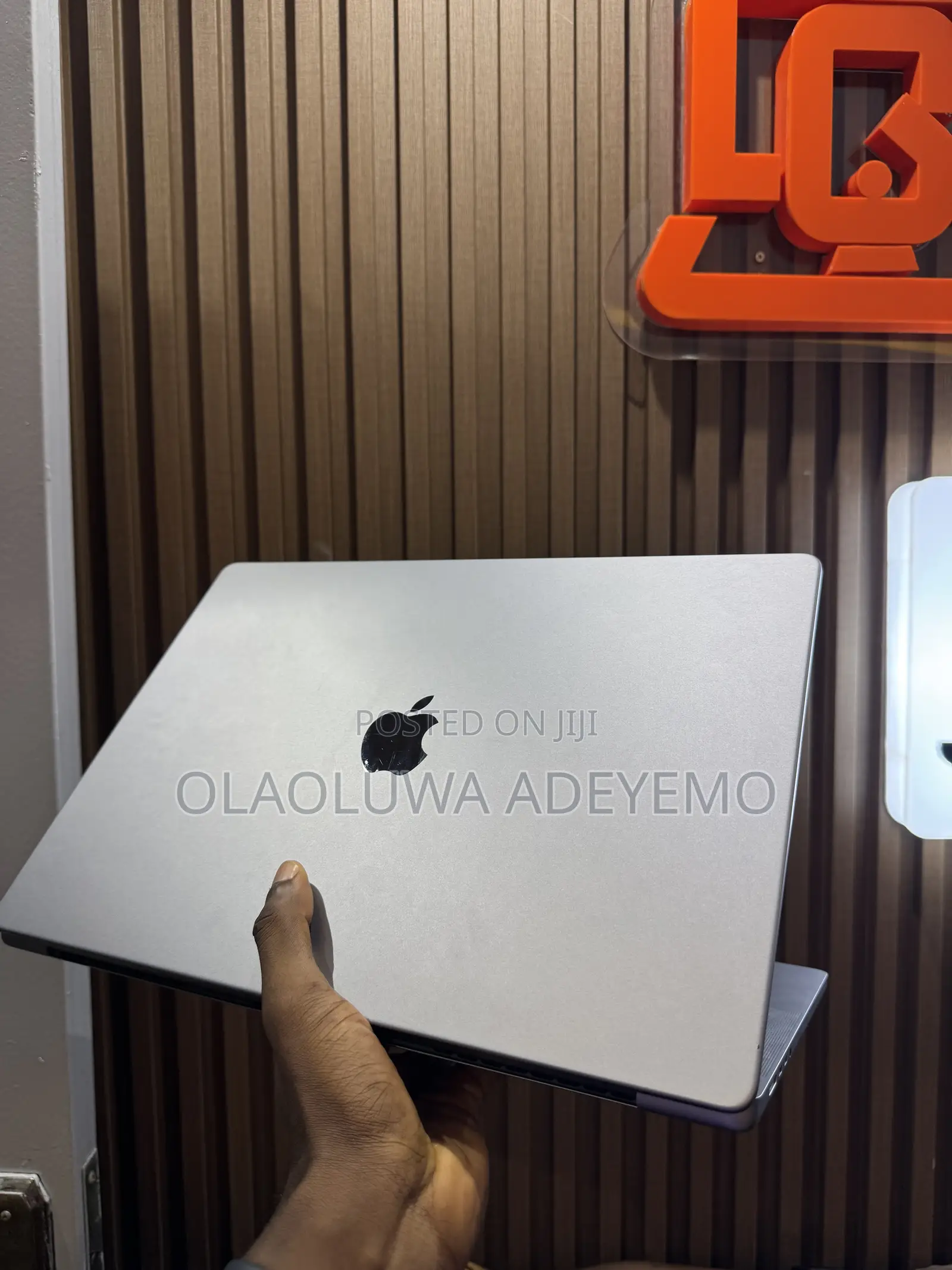 Laptop Apple MacBook Pro 2020 M1 32GB Apple M1 Pro SSD 1T