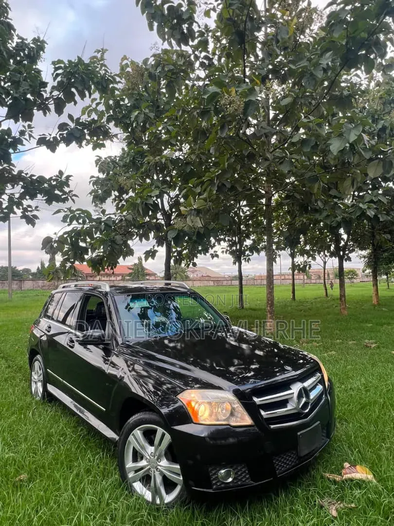 Mercedes-Benz GLK-Class 2010 Black