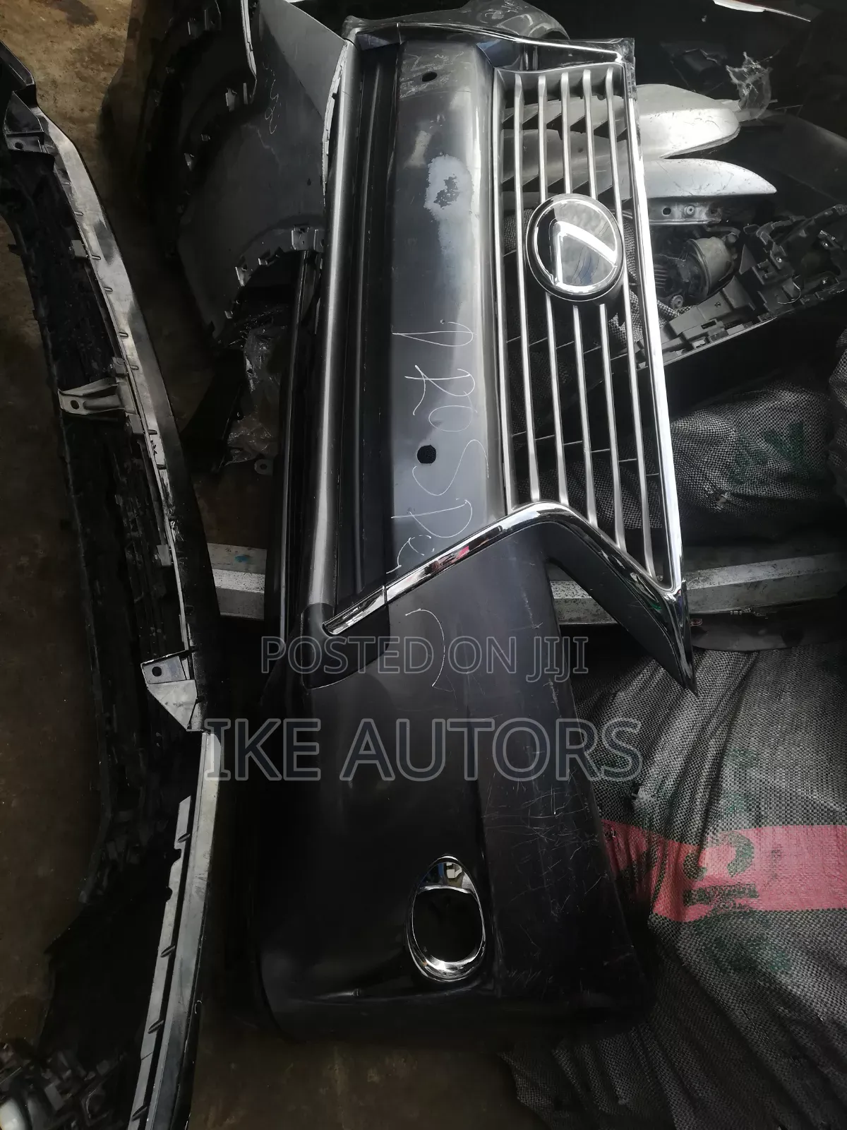 Complete Front Bumper for Lexus Rx 350 2013