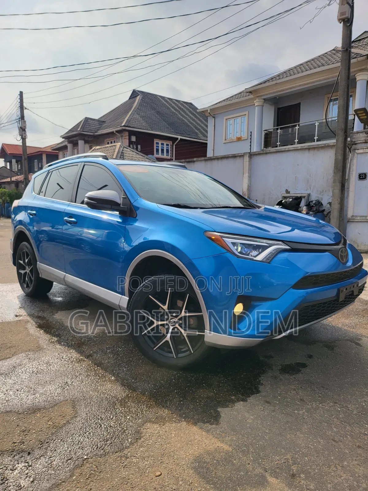 Toyota RAV4 2018 Blue
