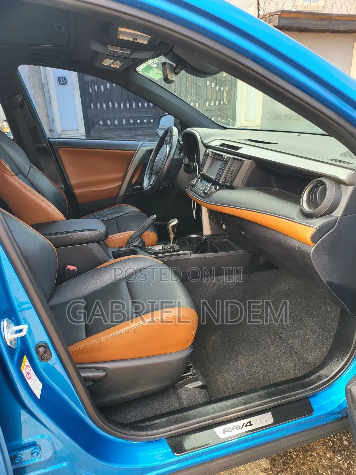 Toyota RAV4 2018 Blue