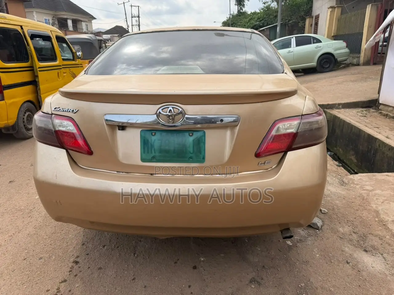 Toyota Camry SE 4dr Sedan (2.4L 4cyl 5A) 2008 Gold
