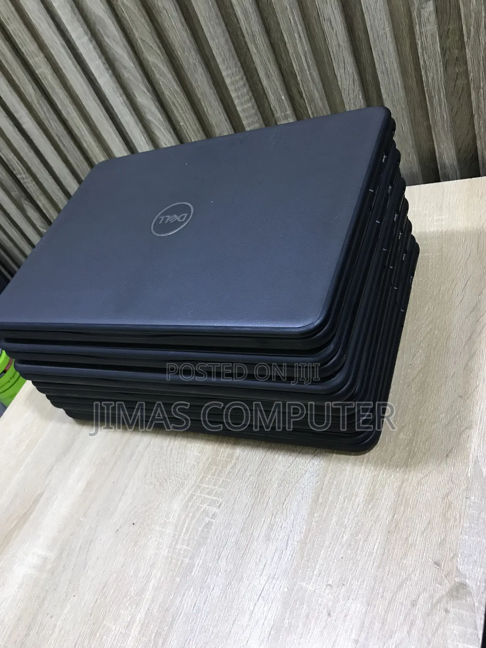 Laptop Dell Latitude 3301 4GB Intel Celeron SSD 128GB