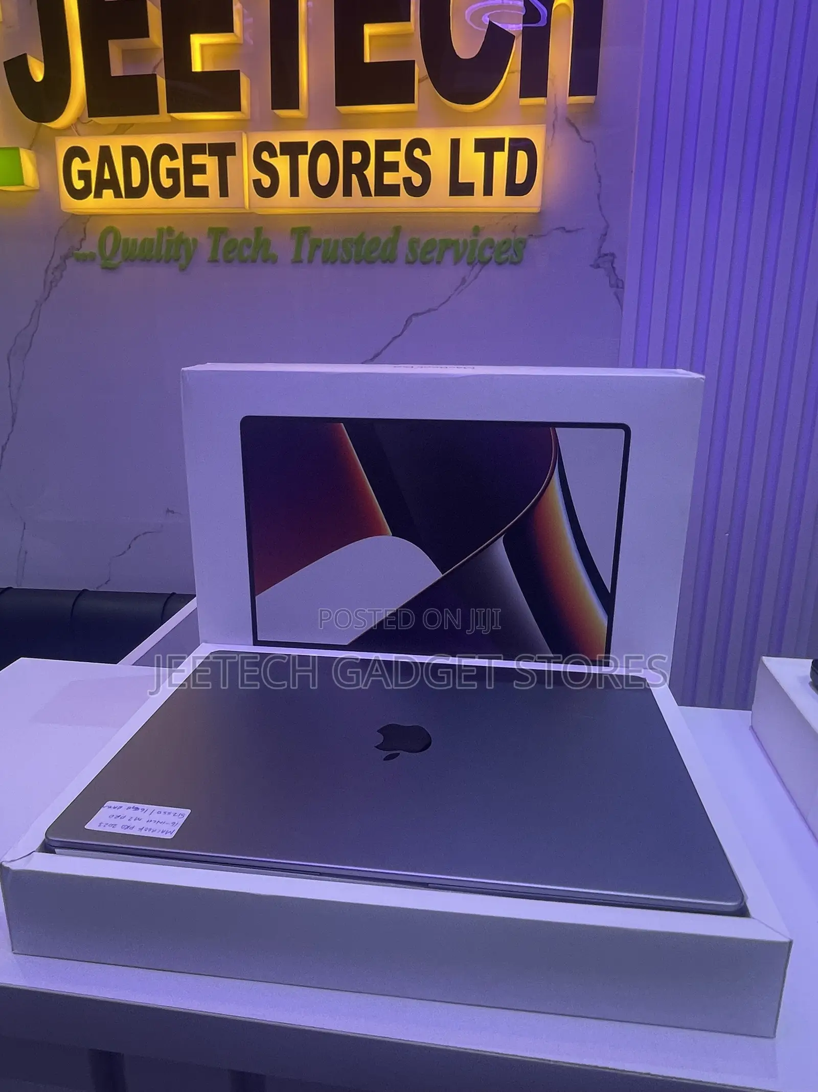 Laptop Apple MacBook Pro 2023 M2 Pro 16GB Apple M2 Ultra SSD 512GB