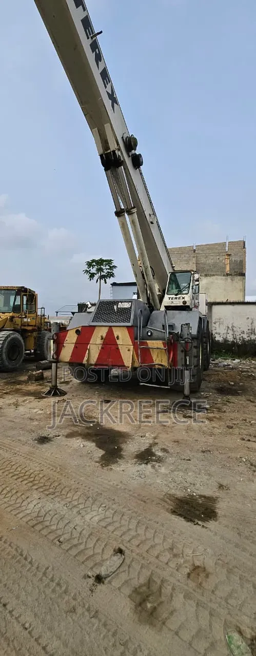 100 Tons 4/4 Terex