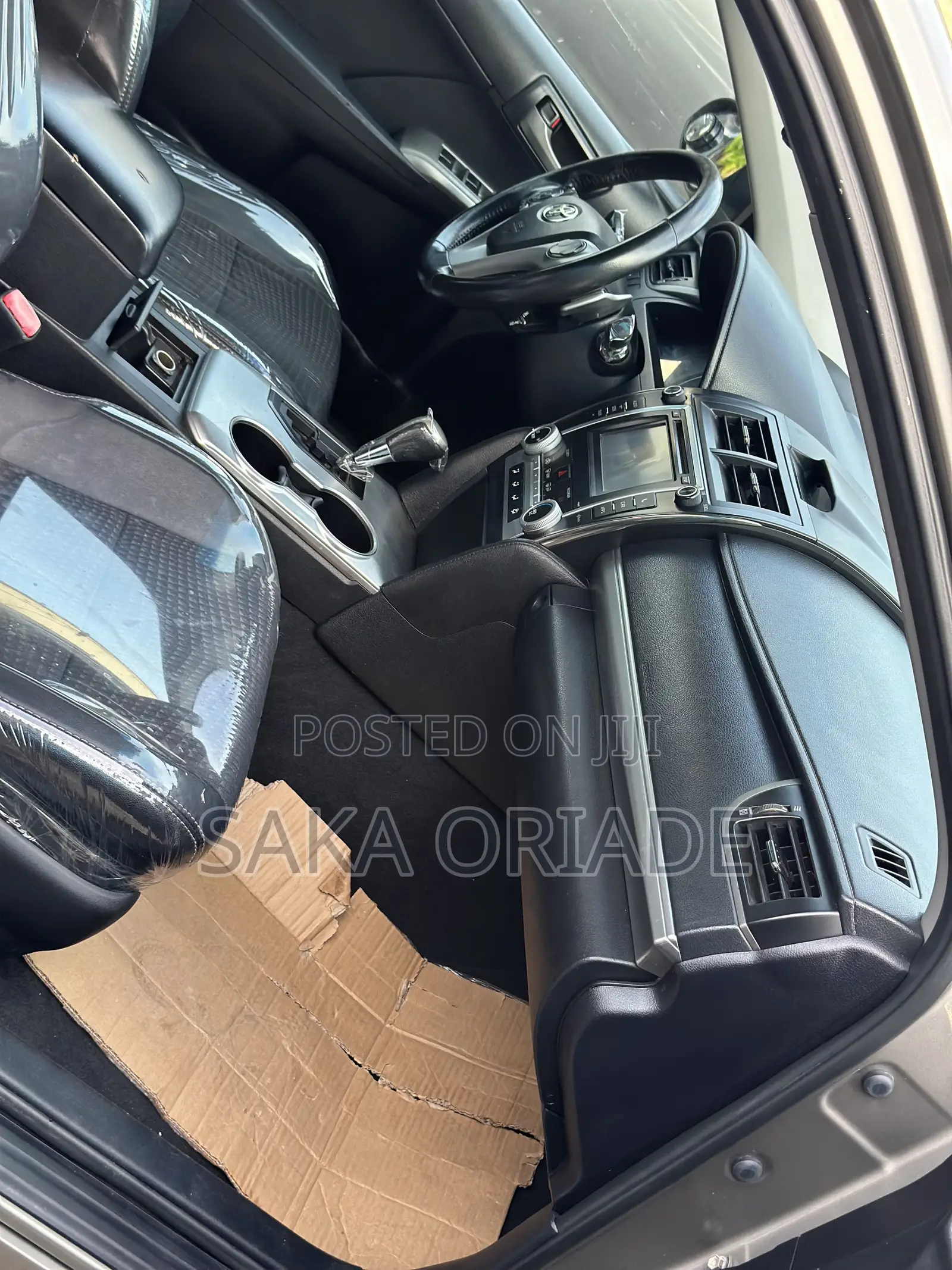 Toyota Camry 2014 Gold