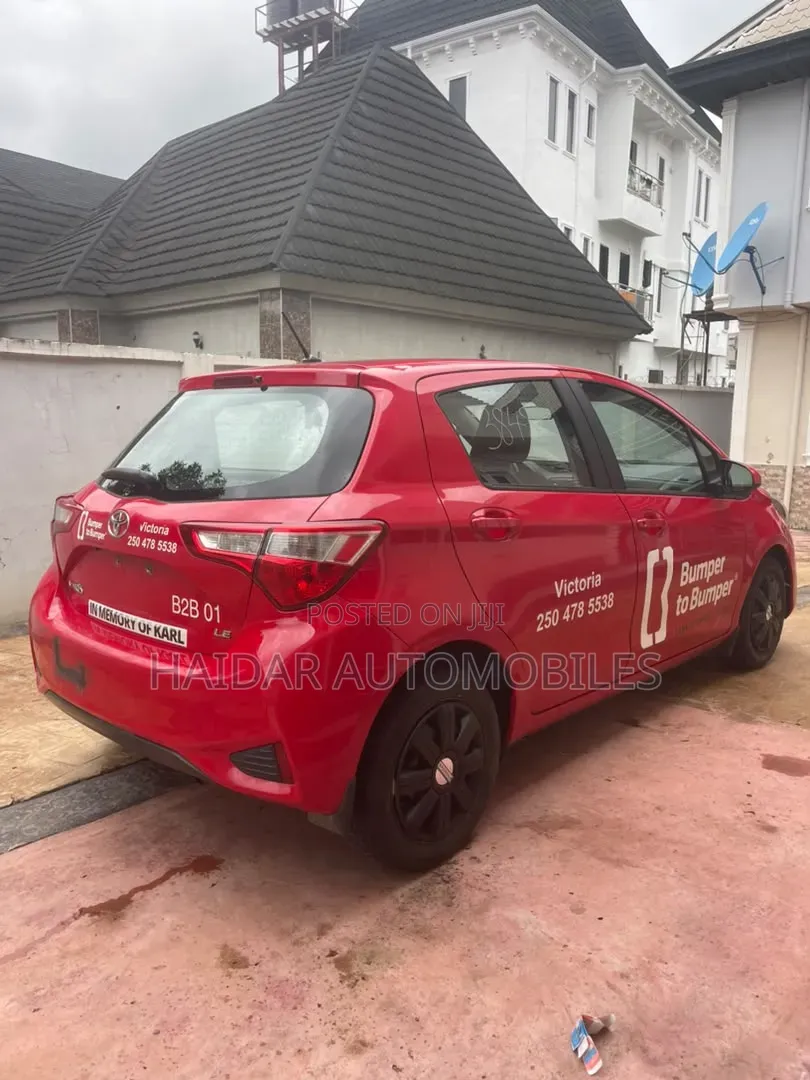 Toyota Yaris 2018 Maroon