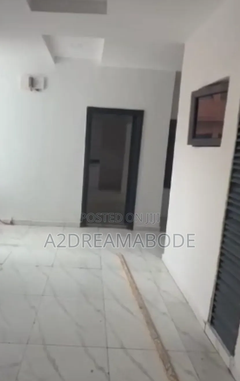 3bdrm Apartment in Gbagada for rent