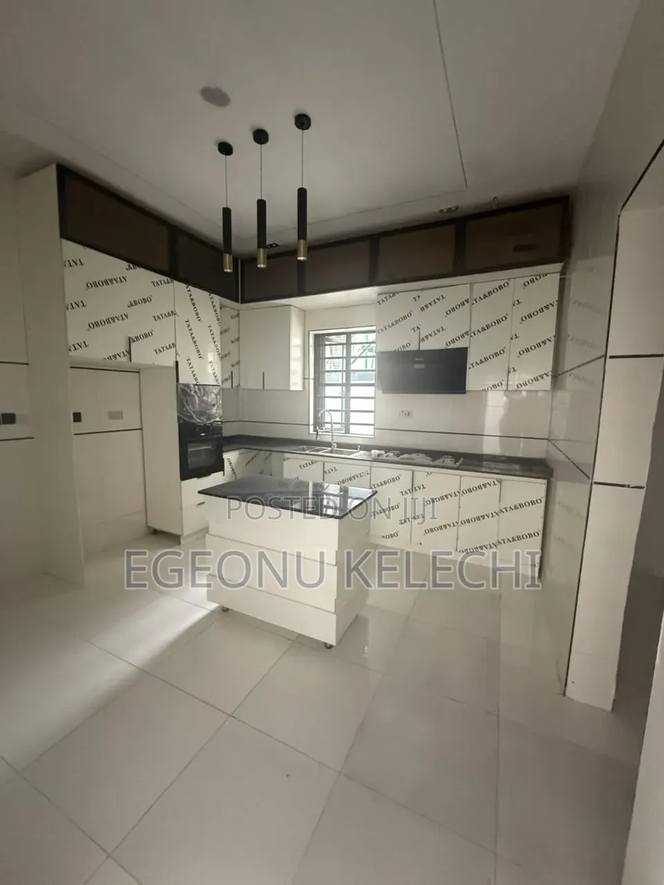 5bdrm Duplex in Abraham Adesanya for sale