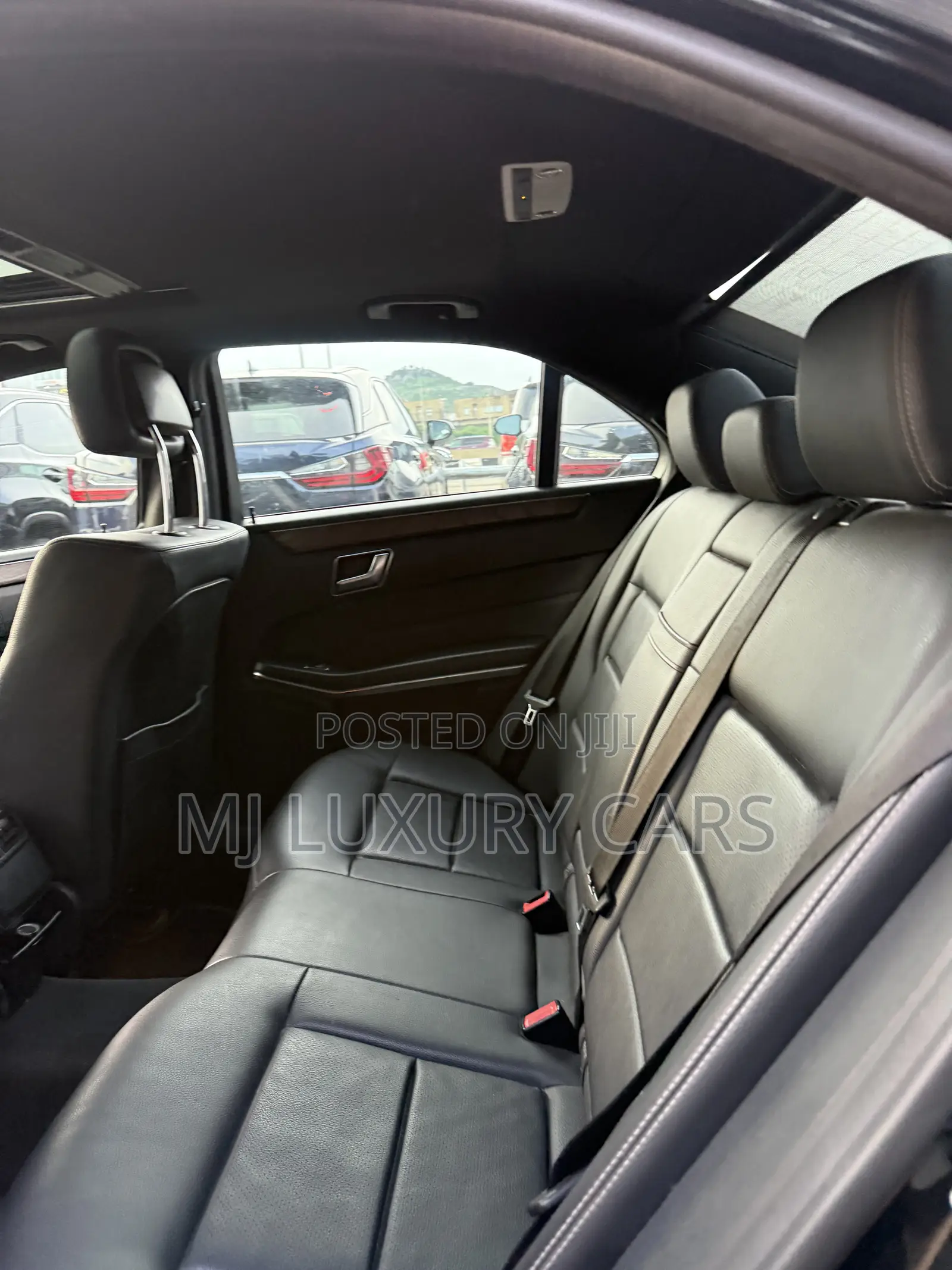 Mercedes-Benz E350 Base 4Matic Sedan AWD (3.5L 6cyl 7A) 2015 Black
