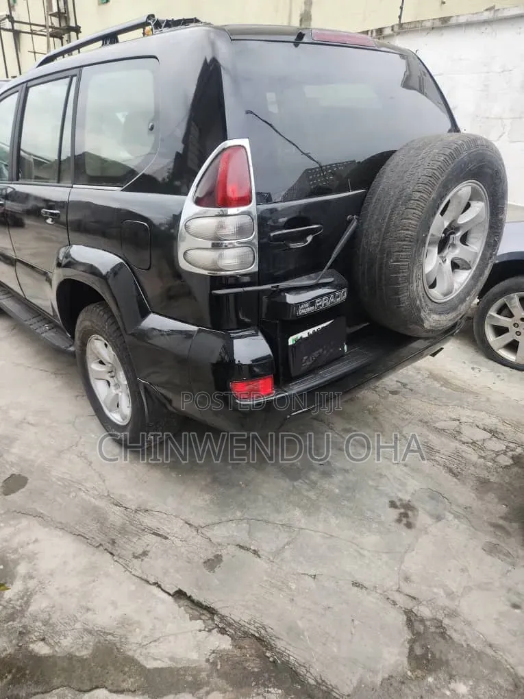 Toyota Land Cruiser Prado 2006 Black