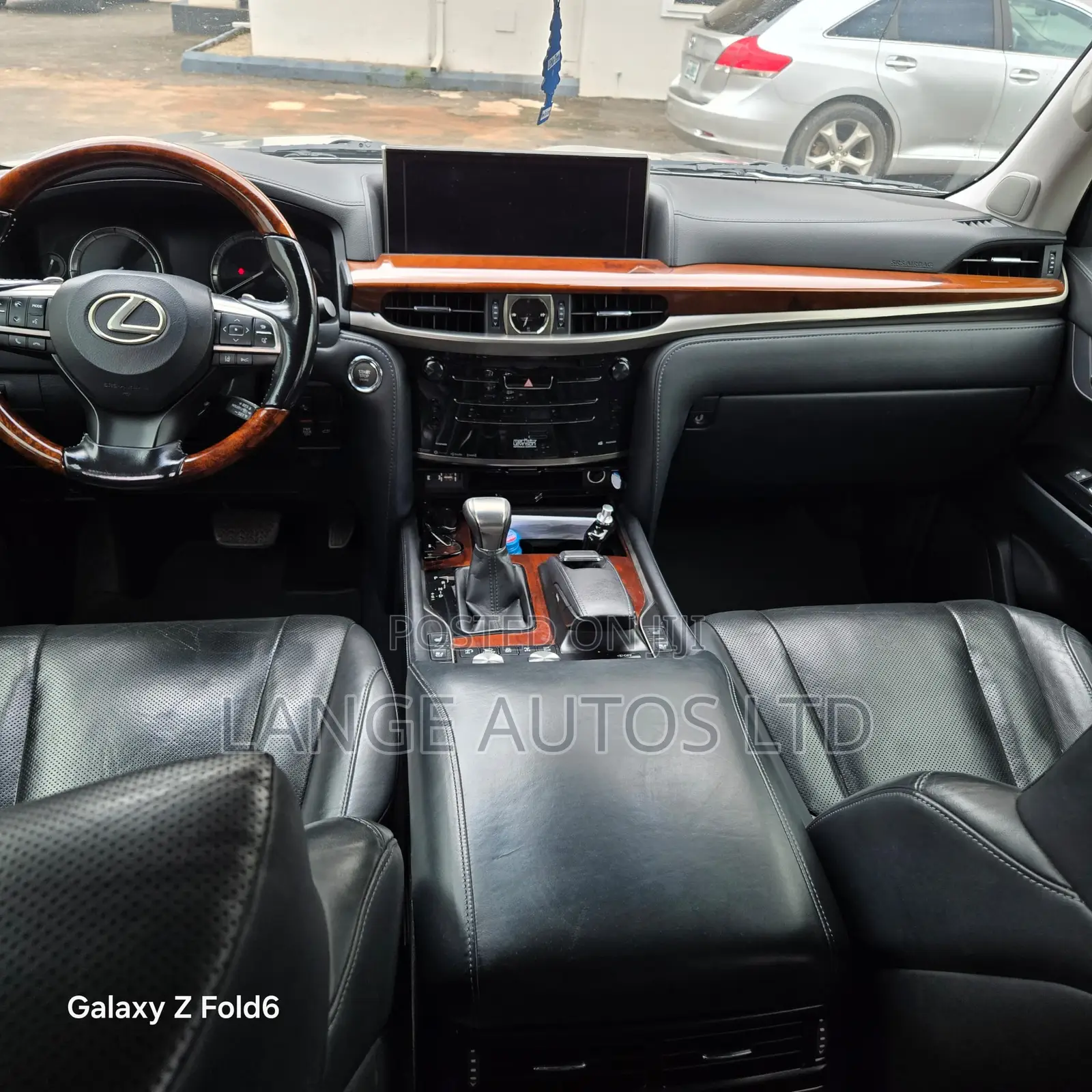 Lexus LX 570 AWD 2016 Gray