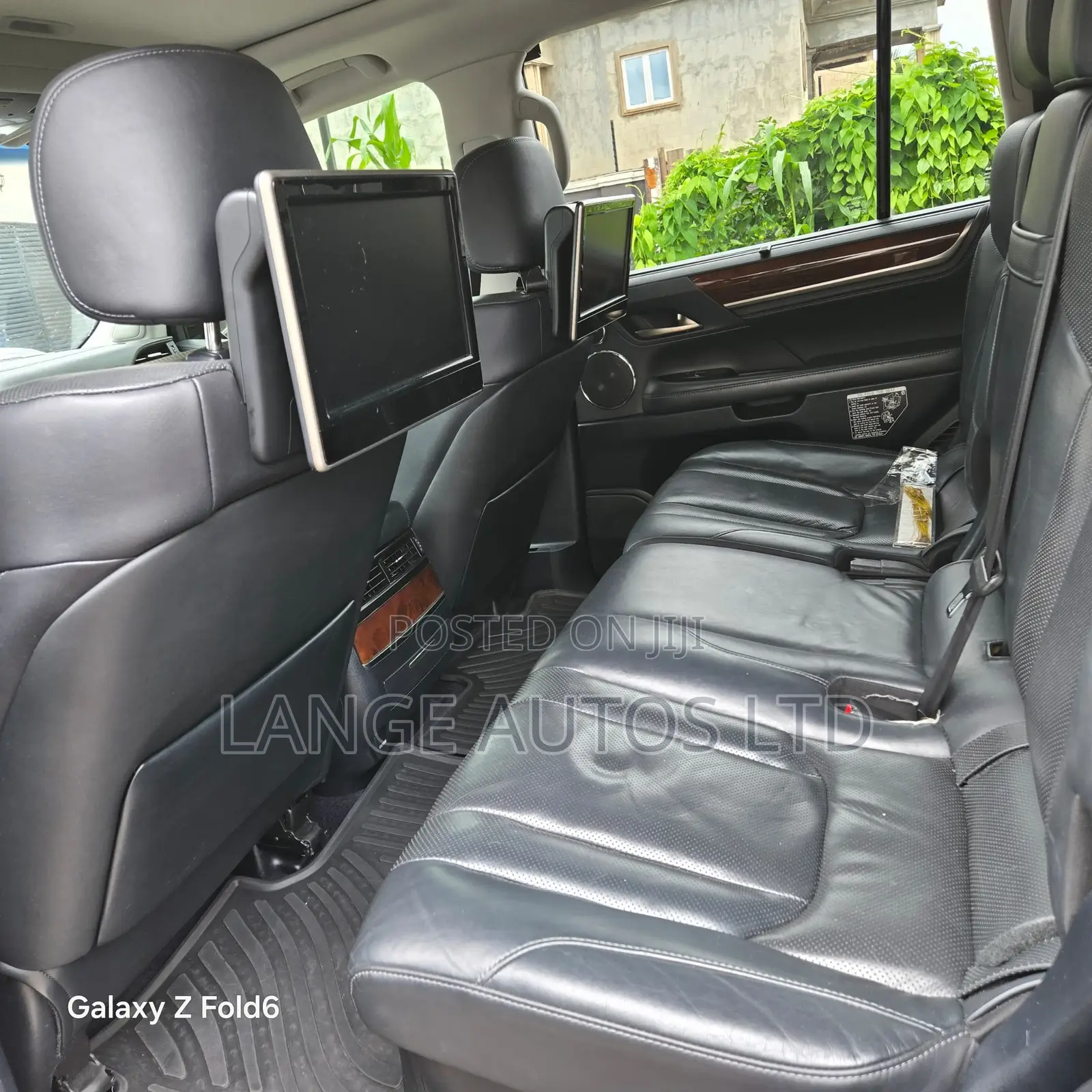 Lexus LX 570 AWD 2016 Gray